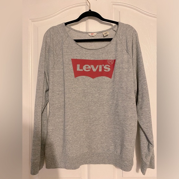 Levi’s Crewneck - Picture 1 of 2